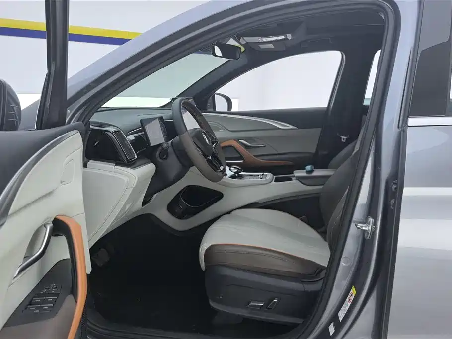 BYD Song Pro New Energy 2022 DM-i 110km Flagship Pro фото 9