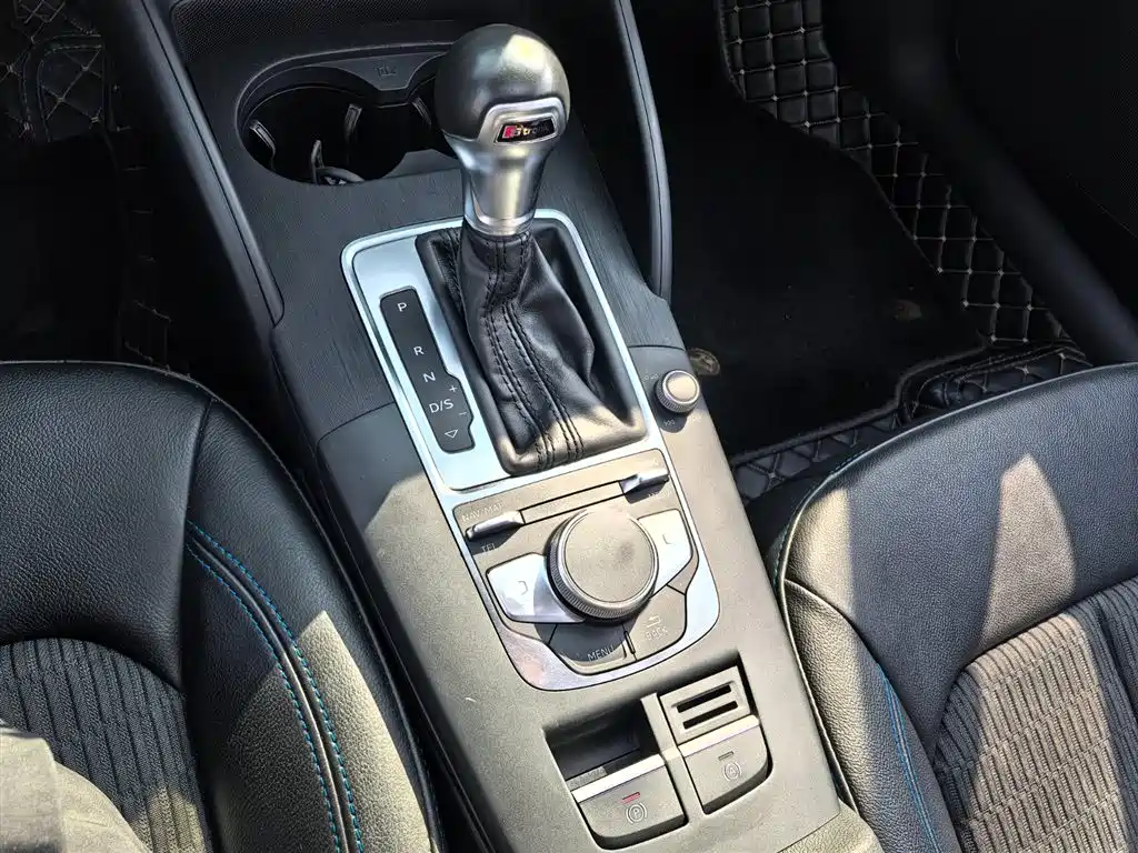 Audi A3 2019 Sportback 35 TFSI Fashion China VI фото 16