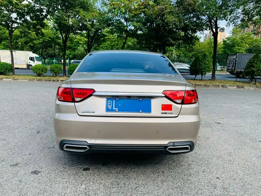 Photo 11 - Geely Emgrand GL