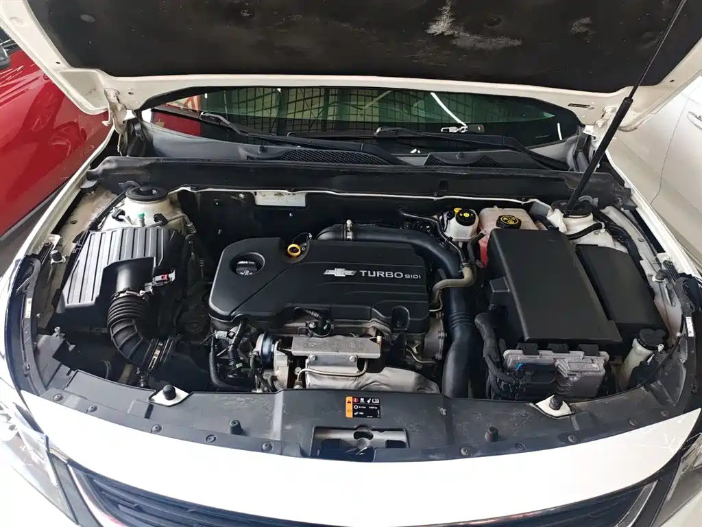 Chevrolet Malibu 2018 530T Automatic Luxury Edition фото 16