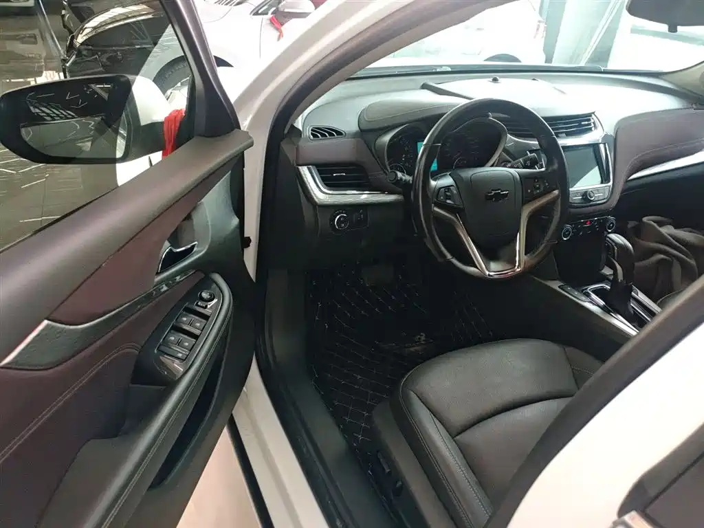 Chevrolet Malibu 2018 530T Automatic Luxury Edition фото 12