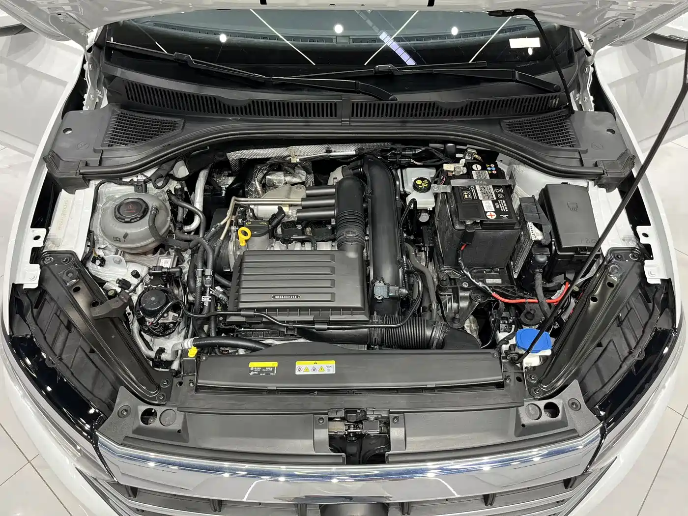 Volkswagen Sagitar 2022 280TSI DSG Surpassing Edition фото 21