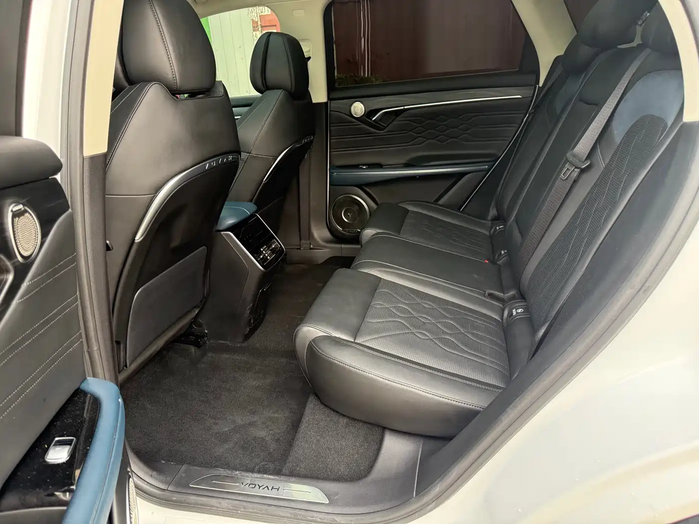 Voyah Auto VOYAH FREE 2024 Ultra Long Range Intelligent Driving Edition фото 9