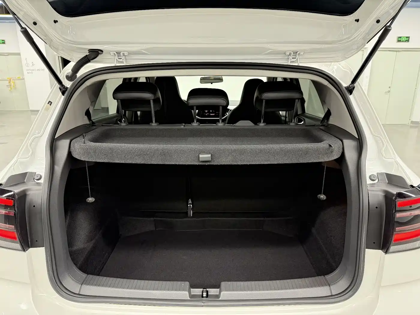 Volkswagen T-Cross 2022 280TSI DSG Luxury Edition фото 36