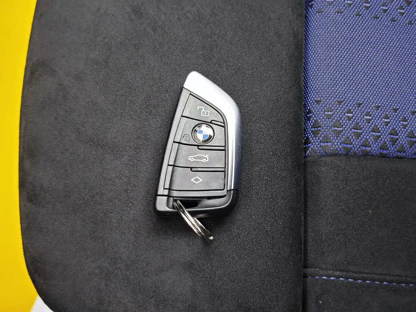 BMW 2 Series (Import) 2023 225i 4-Door Coupe M Sport Shadowline Package фото 9