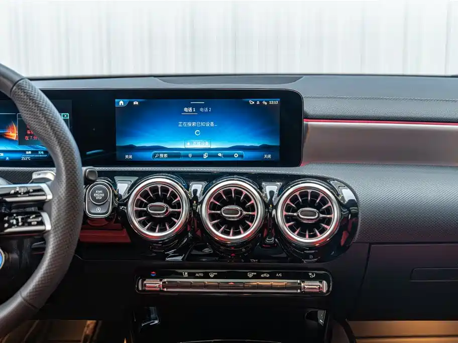 Mercedes-Benz A-Class AMG (Import) 2025 AMG A 35 4MATIC фото 5