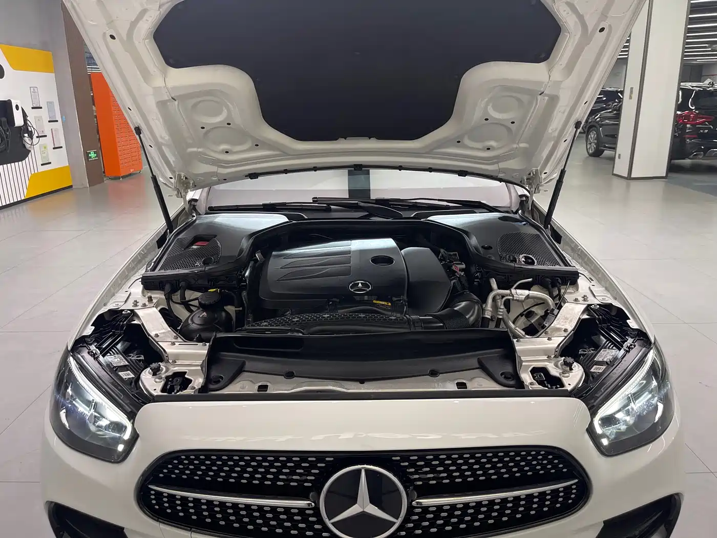 Mercedes-Benz E-Class 2022 E 260 L Sport фото 27