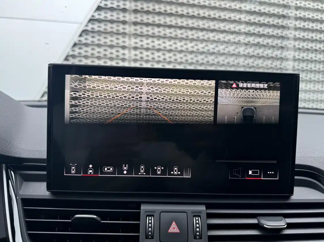 Audi Q5L Sportback 2021 40 TFSI Luxury фото 9