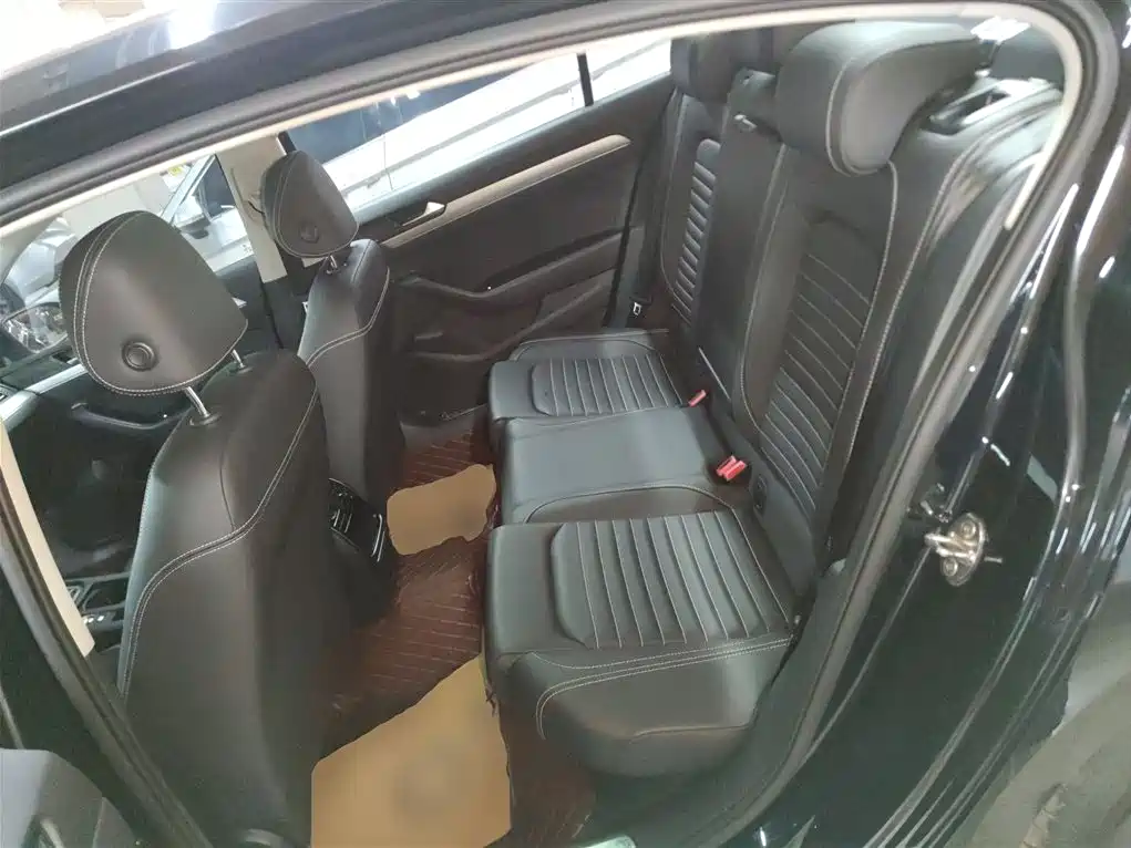 Volkswagen Magotan 2020 280TSI DSG Comfort фото 14