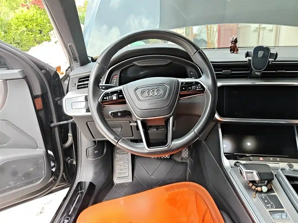 Audi A6L 2023 Facelift 40 TFSI Luxury Dynamic фото 3