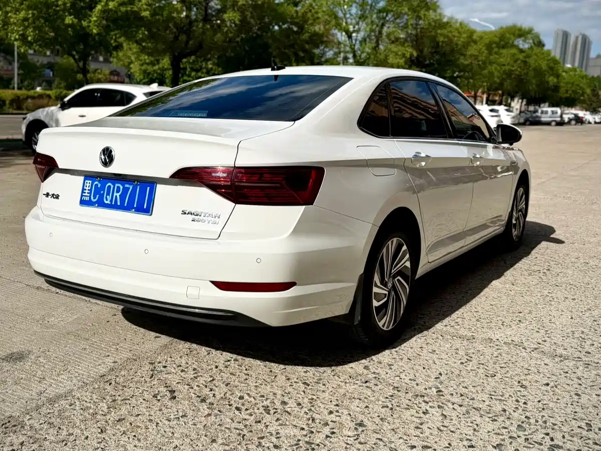 Volkswagen Sagitar 2022 280TSI DSG Surpassing Edition фото 6