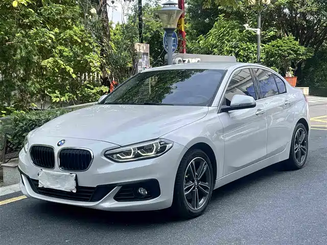 BMW 1 Series 2019