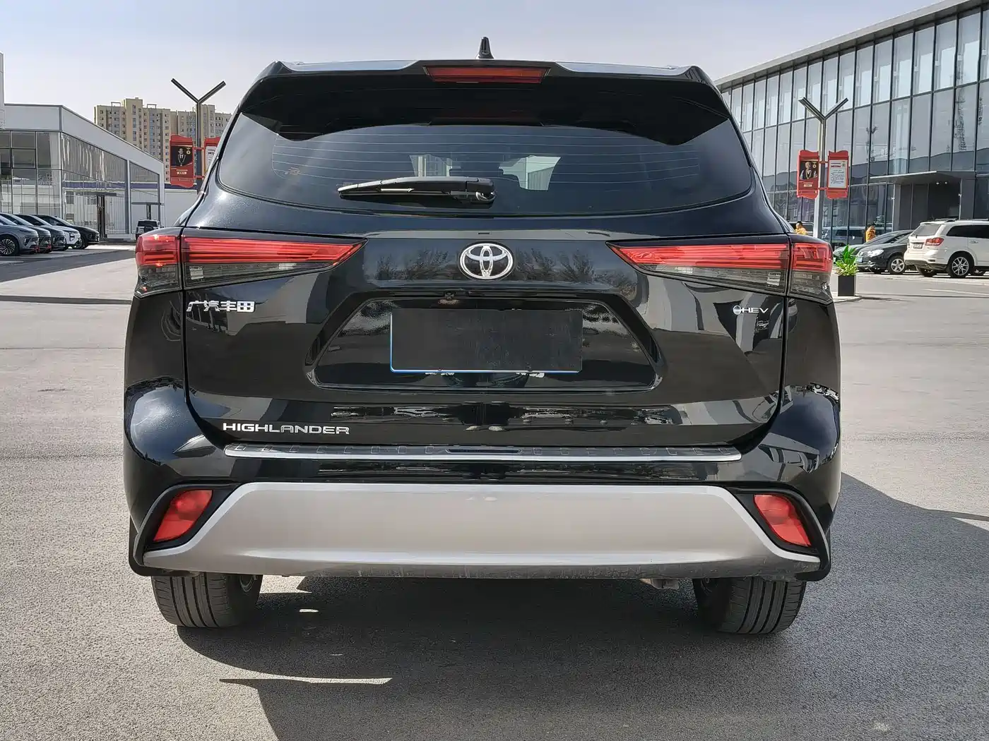 Toyota Highlander 2024 2.5L Smart Hybrid FWD Luxury 7-Seater фото 14