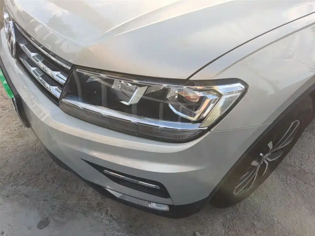 Volkswagen Tiguan L 2018 330TSI Automatic 2WD Luxury Edition фото 24