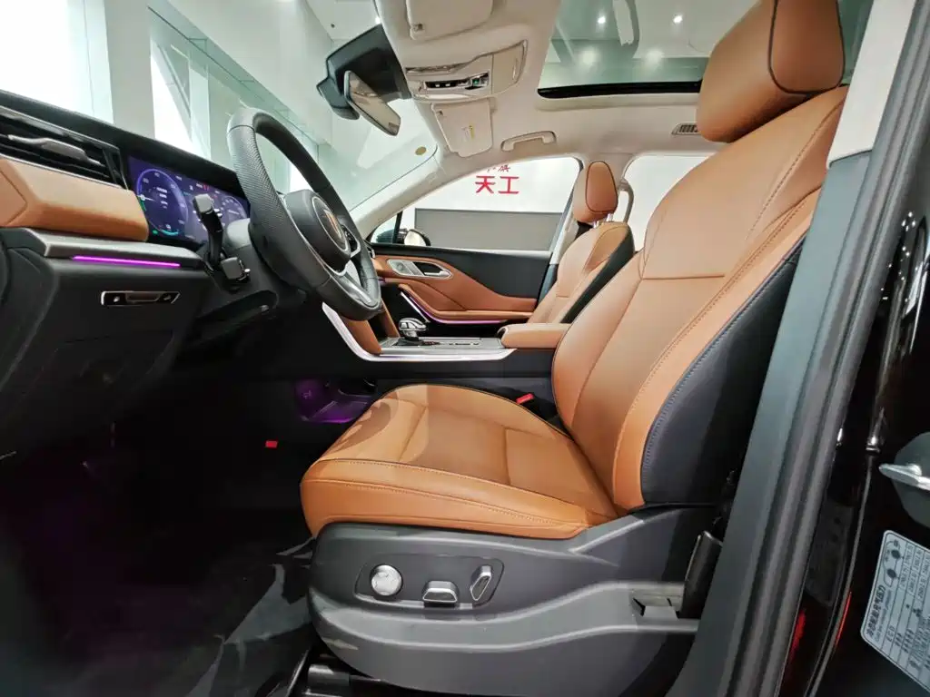 Hongqi HS7 PHEV 2026 2025 Revised Model 2.0T PHEV 4WD 2 Million Units Commemorative Edition 6-Seater