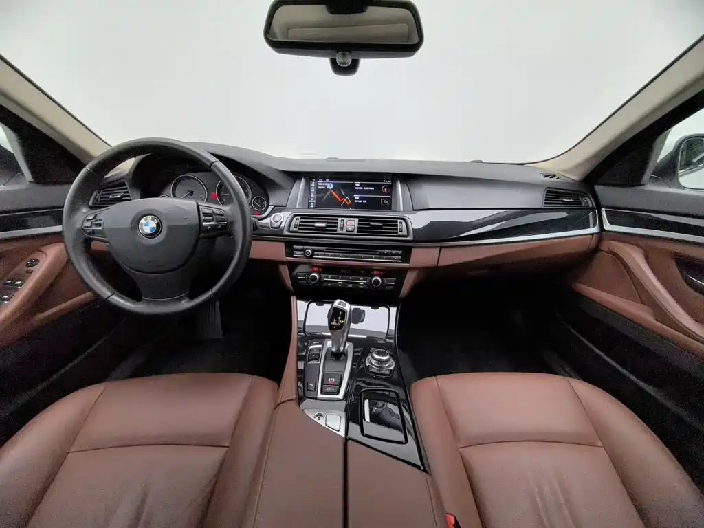 Фото 5 - BMW 5 Series (Import)