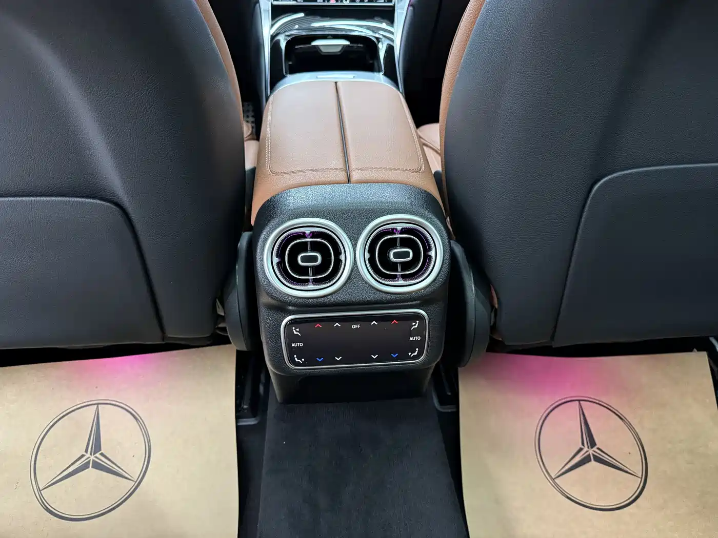 Mercedes-Benz GLC 2025 GLC 300 L 4MATIC Luxury 5-seater фото 13
