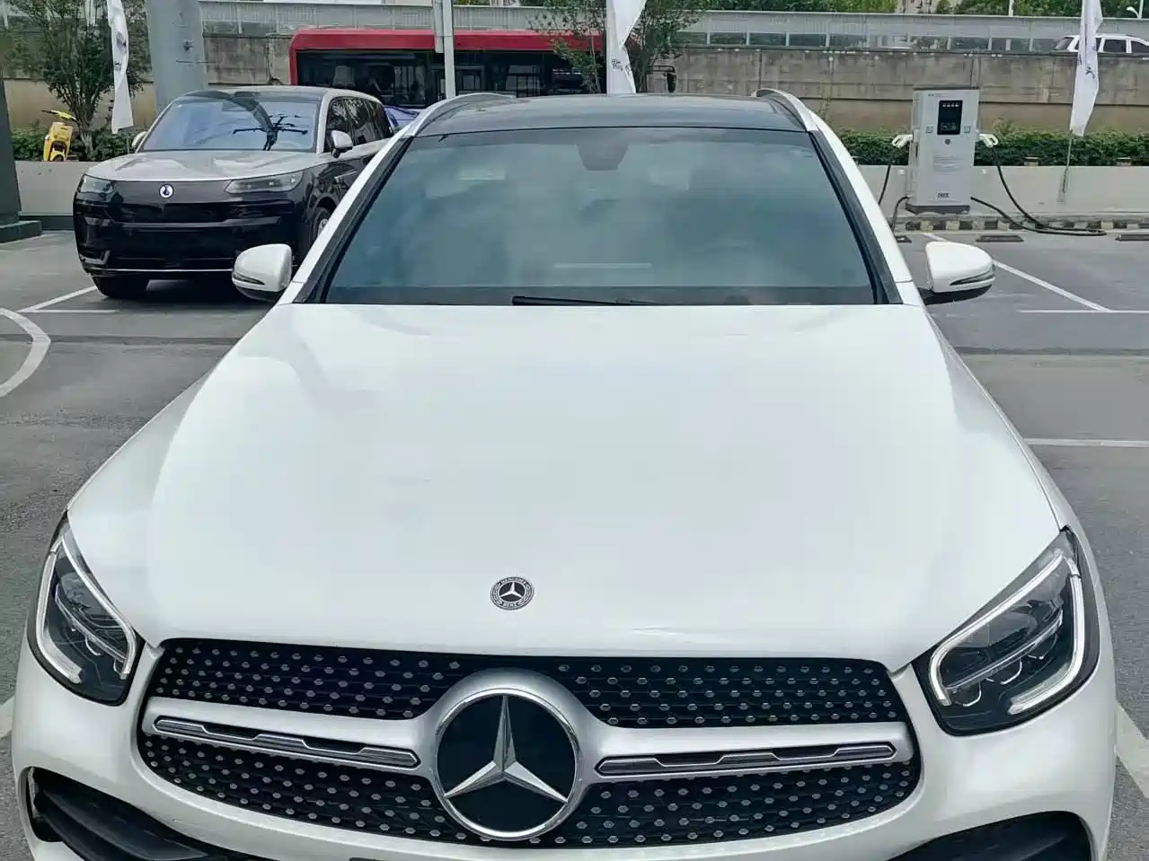 Mercedes-Benz GLC 2020 GLC 260 L 4MATIC Luxury фото 2