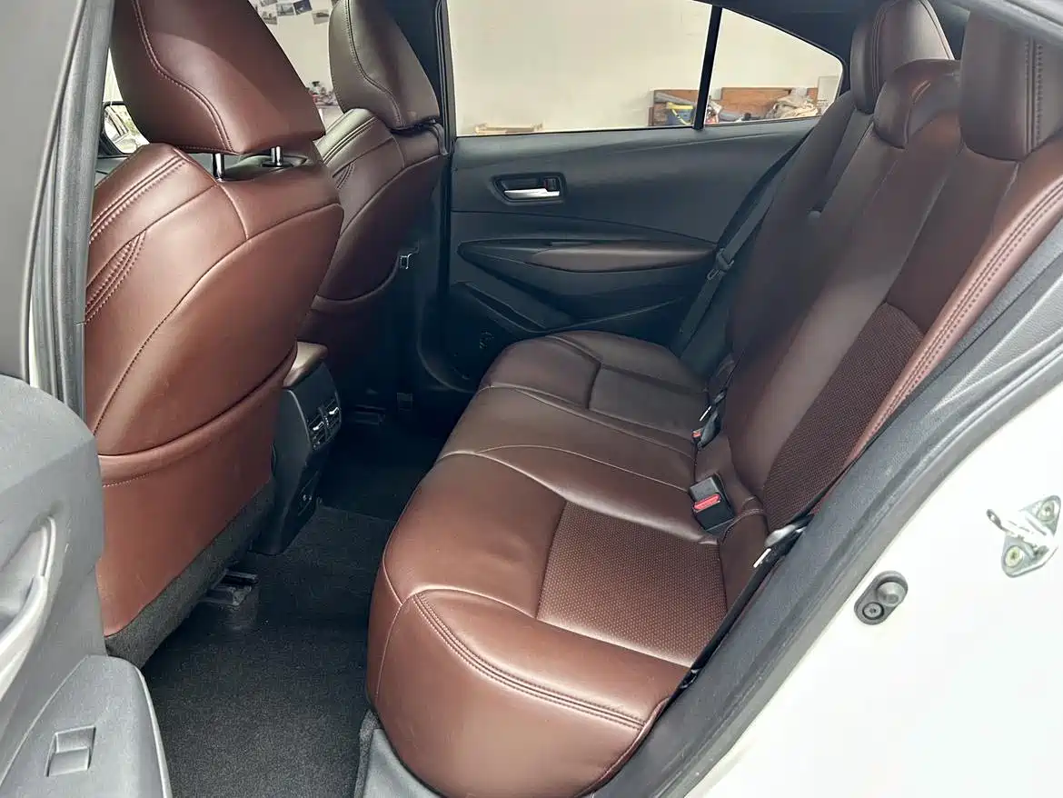 Toyota Levin 2022 185T CVT Luxury Edition фото 9