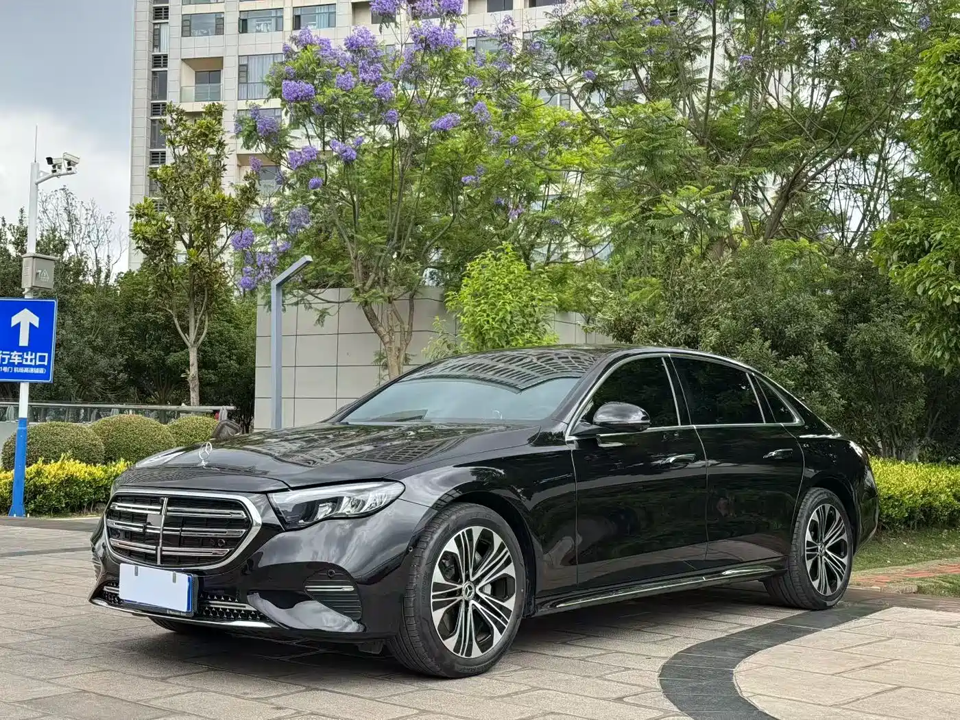Mercedes-Benz E-Class 2026 E 300 L Luxury Sport