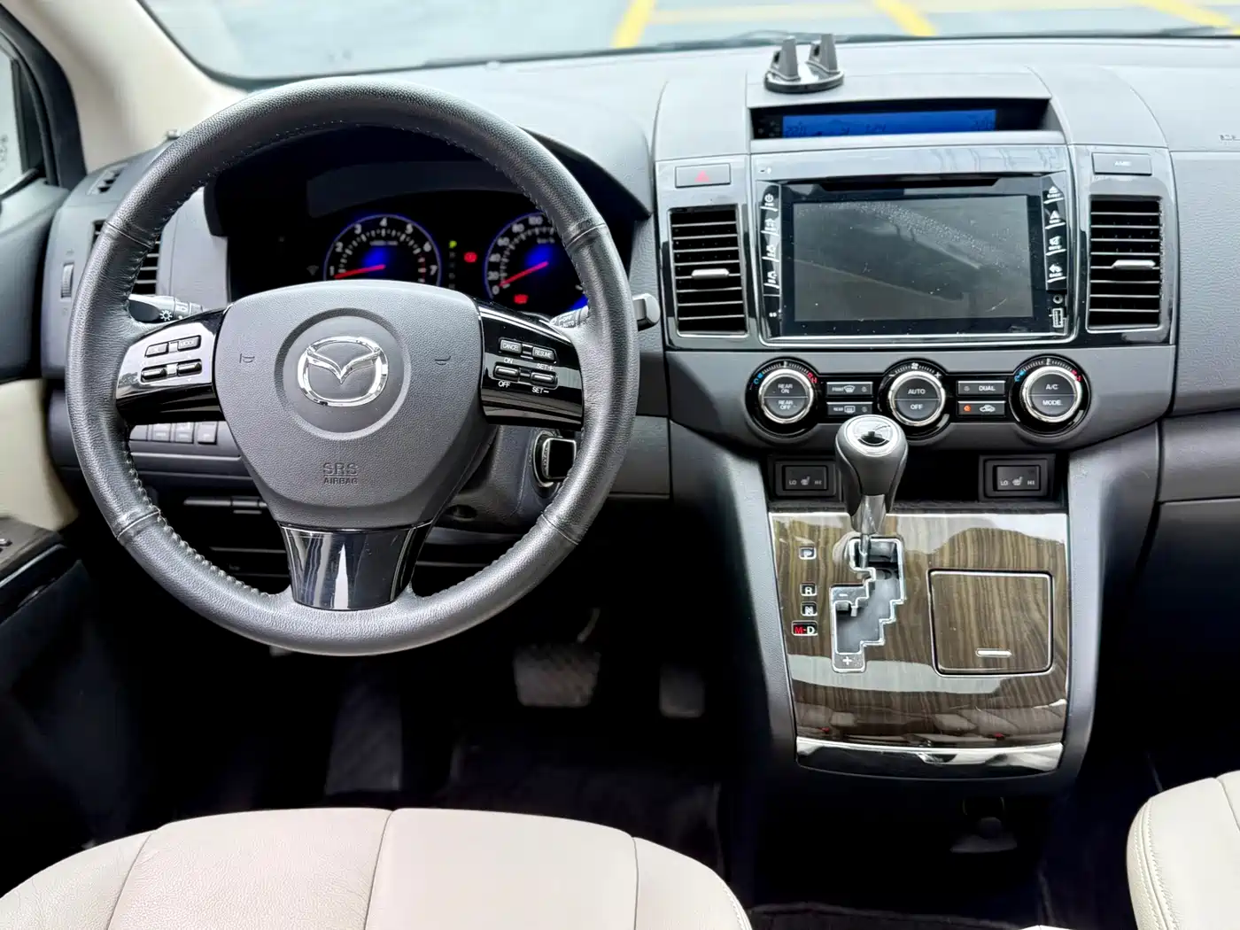 Mazda 8 2016 2015 2.5L Navigator Edition
