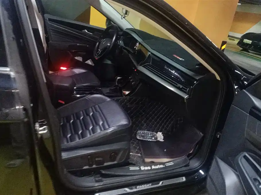 Volkswagen Passat 2021 Model 330TSI Elite Edition фото 8