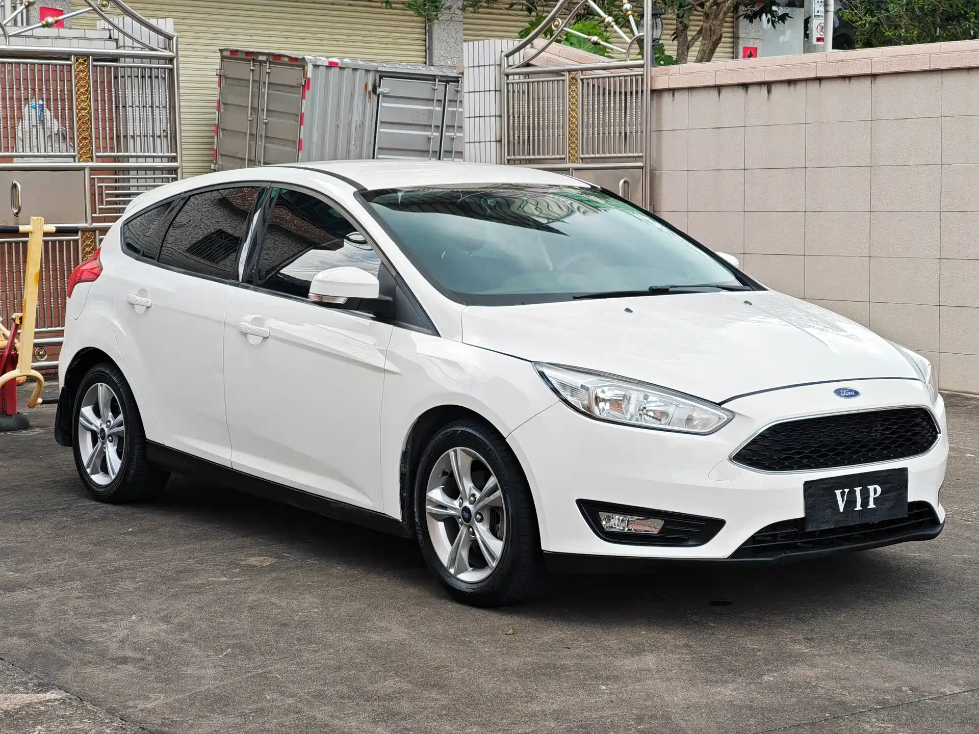 Фото 3 - Ford Focus