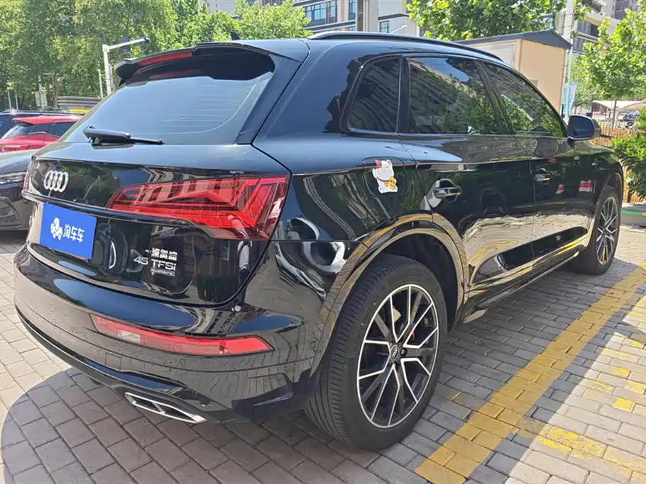 Audi Q5L 2024 Model 45 TFSI Luxury Dynamic фото 3