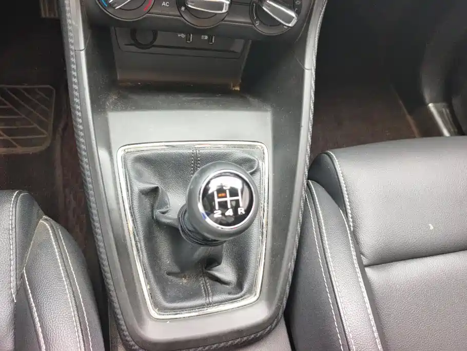 MG ZS 2017 2017 1.5L Manual Premium Internet Edition