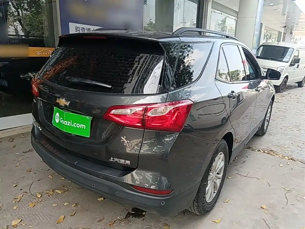 Chevrolet Equinox 2018 535T Automatic Galloping Edition фото 7