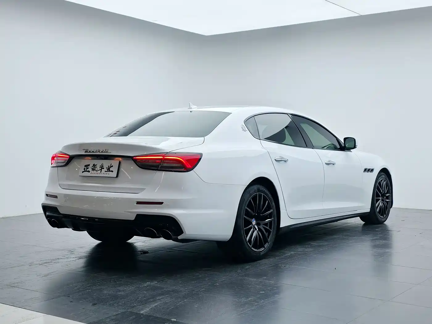 Maserati Quattroporte 2013 3.0T Standard фото 29