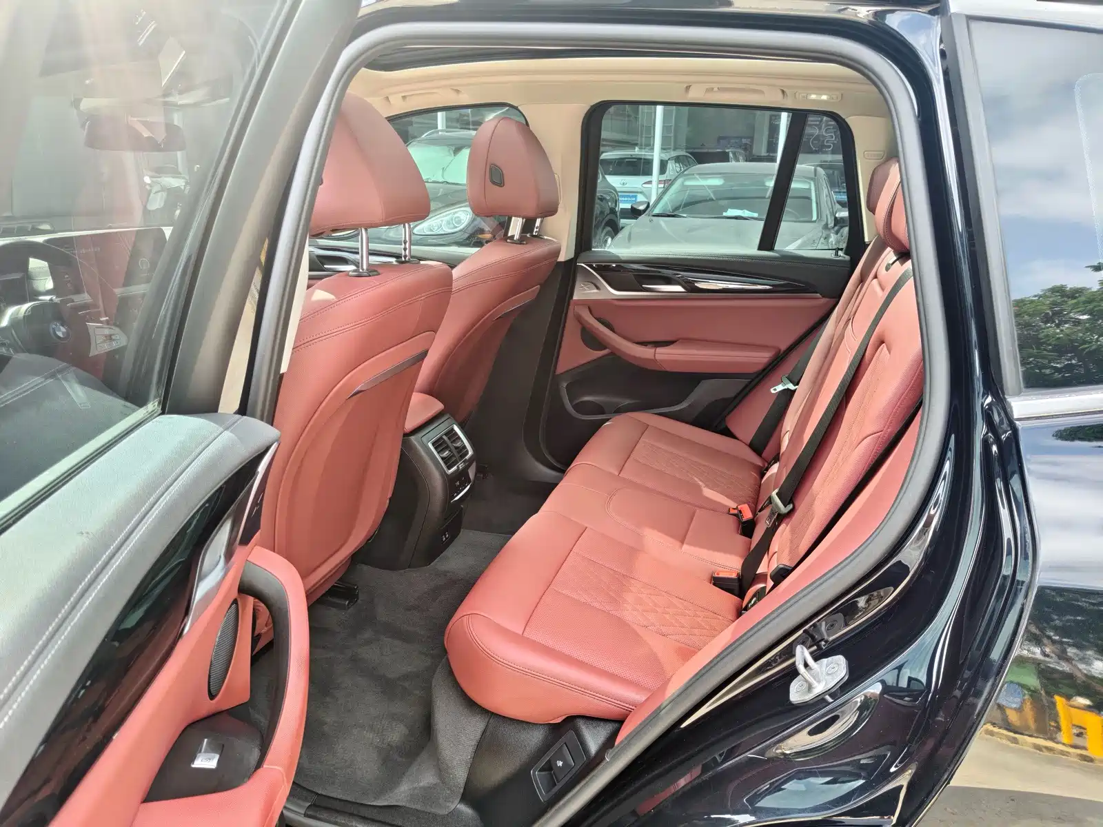 Фото 7 - BMW iX3