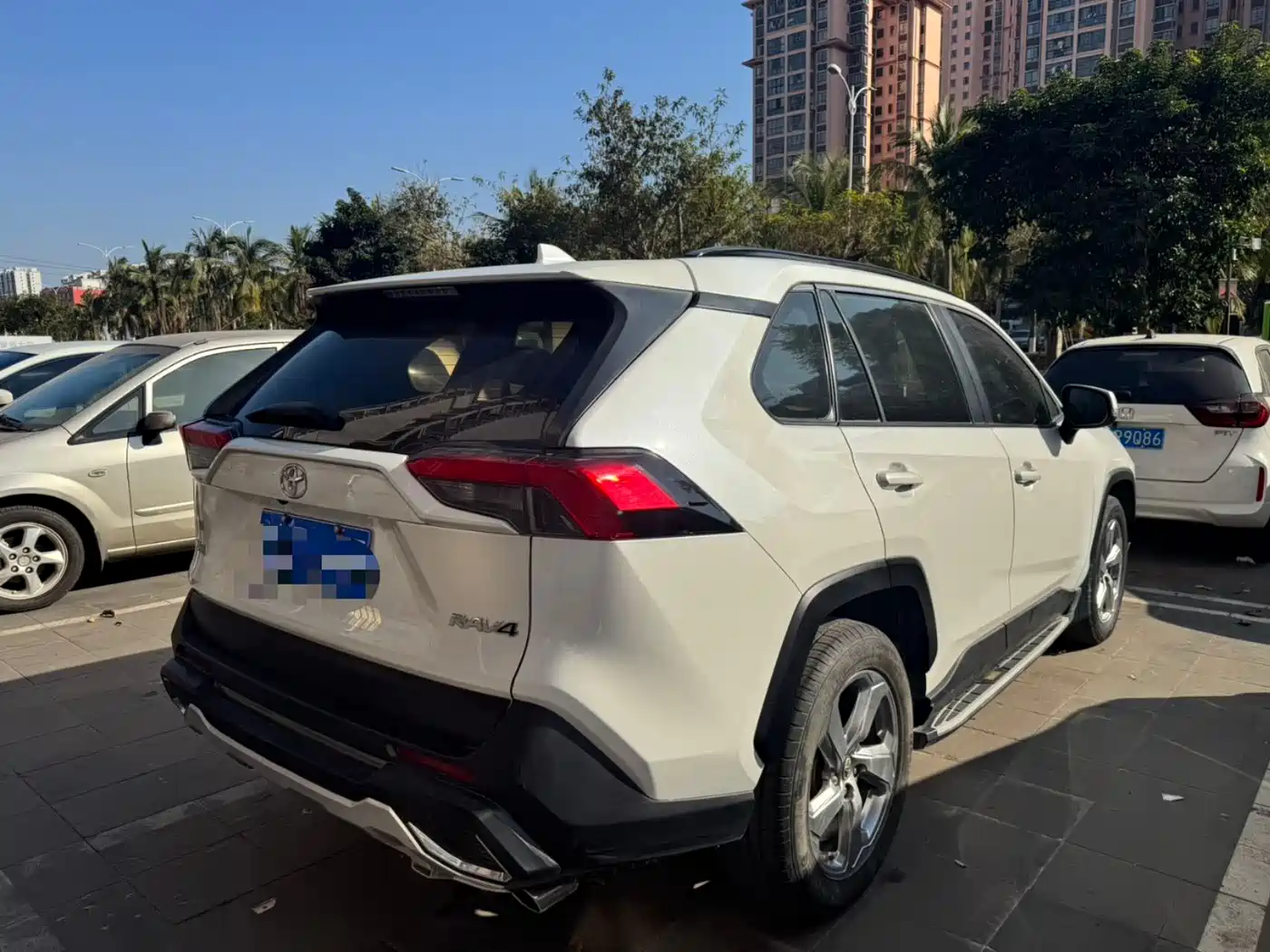 Toyota RAV4 Rongfang 2020 2.0L CVT 2WD Trend Edition фото 16