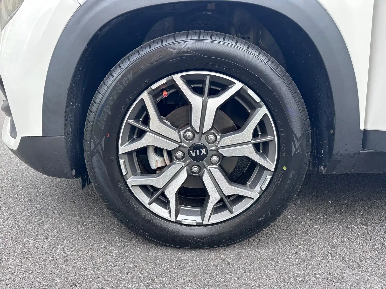 Фото 3 - Kia KX3