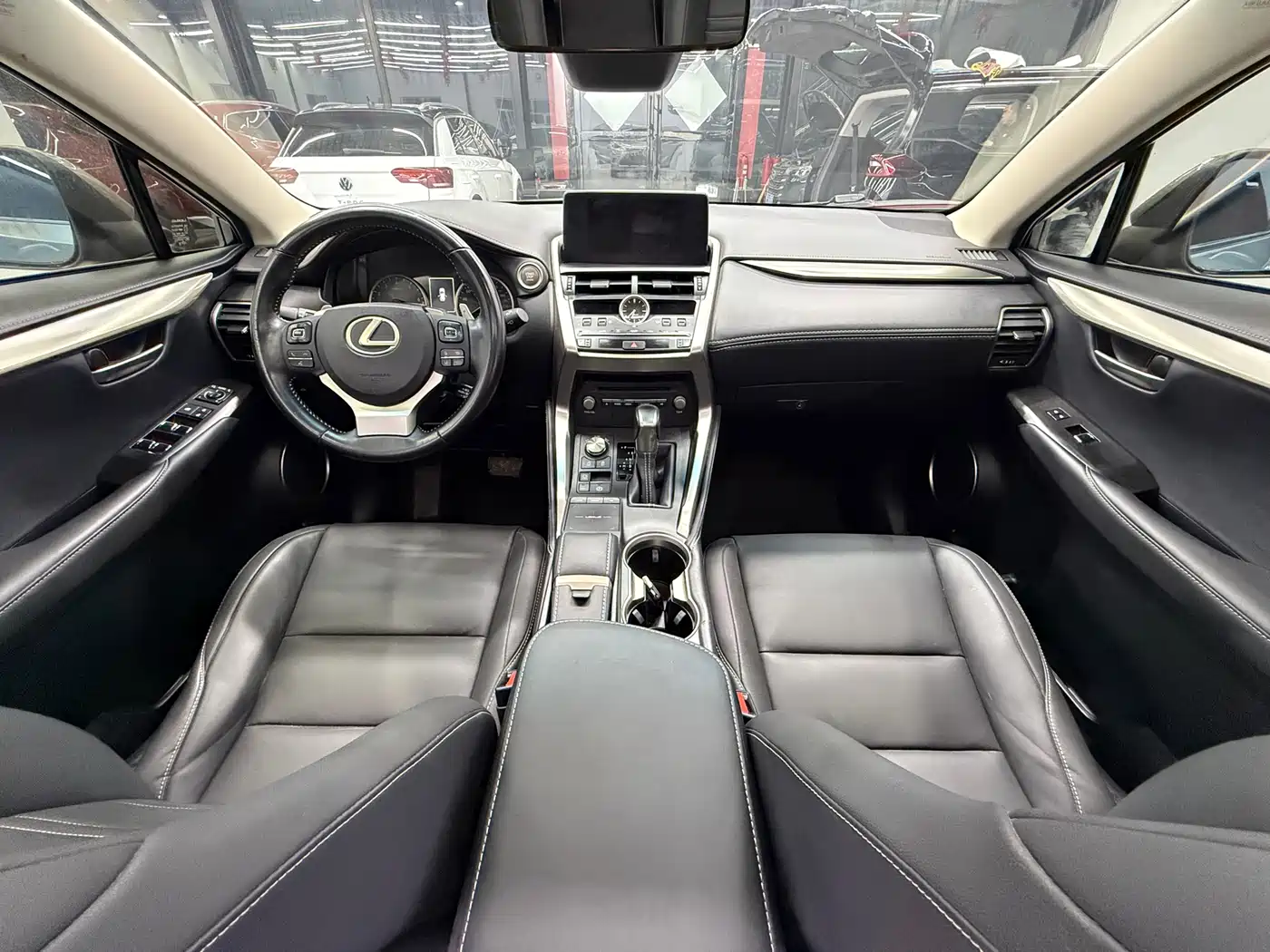 LEXUS NX