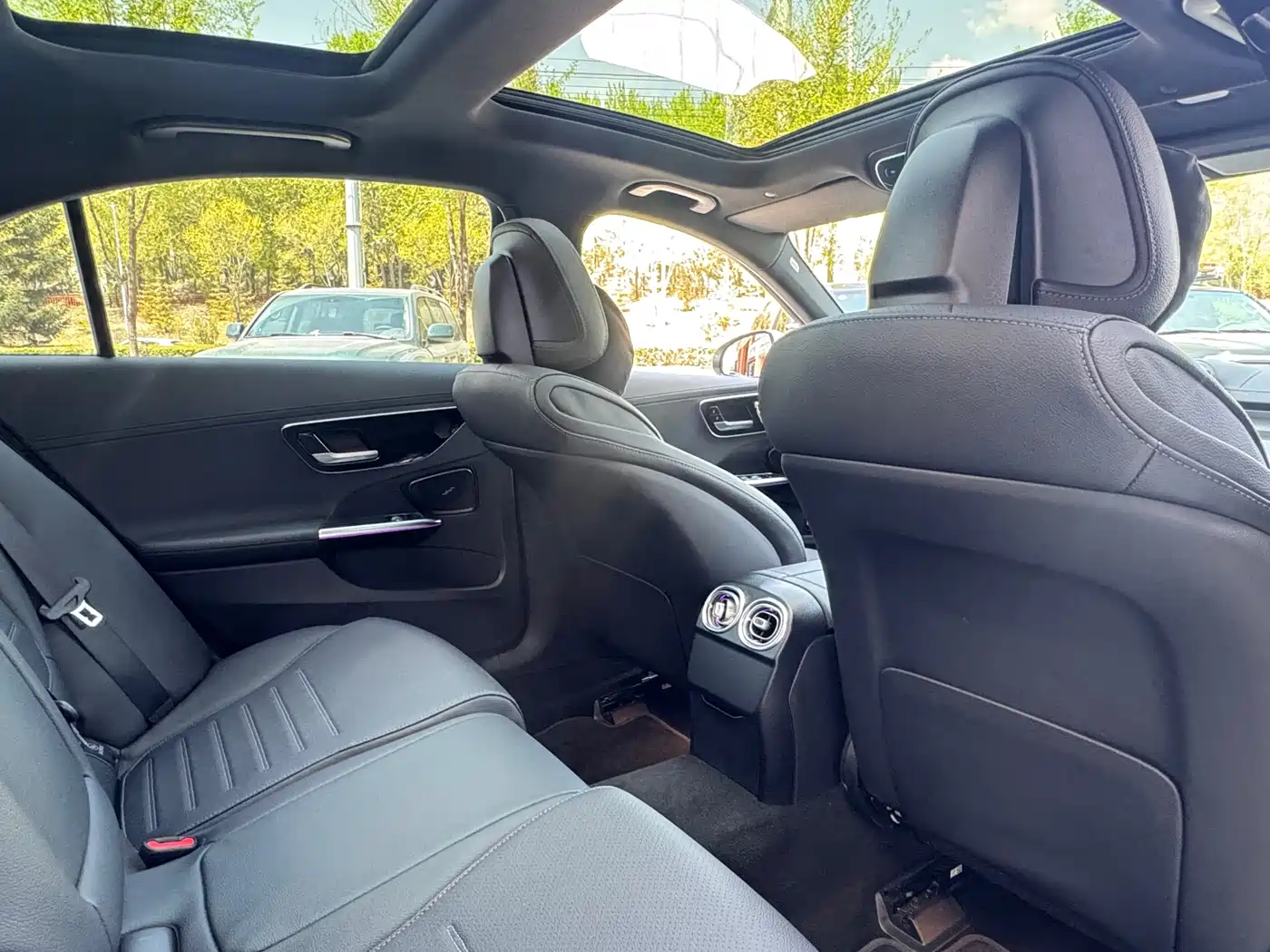 Mercedes-Benz C-Class 2024 C 260 L фото 19