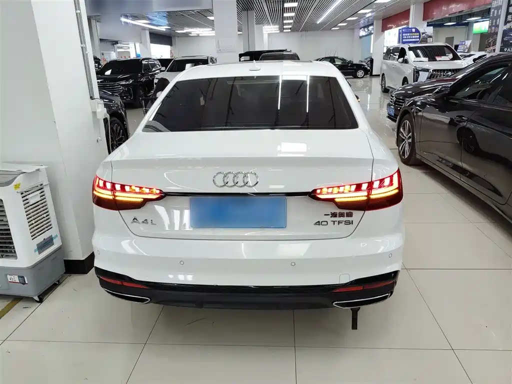 Audi A4L 2022 40 TFSI Luxury Dynamic фото 6