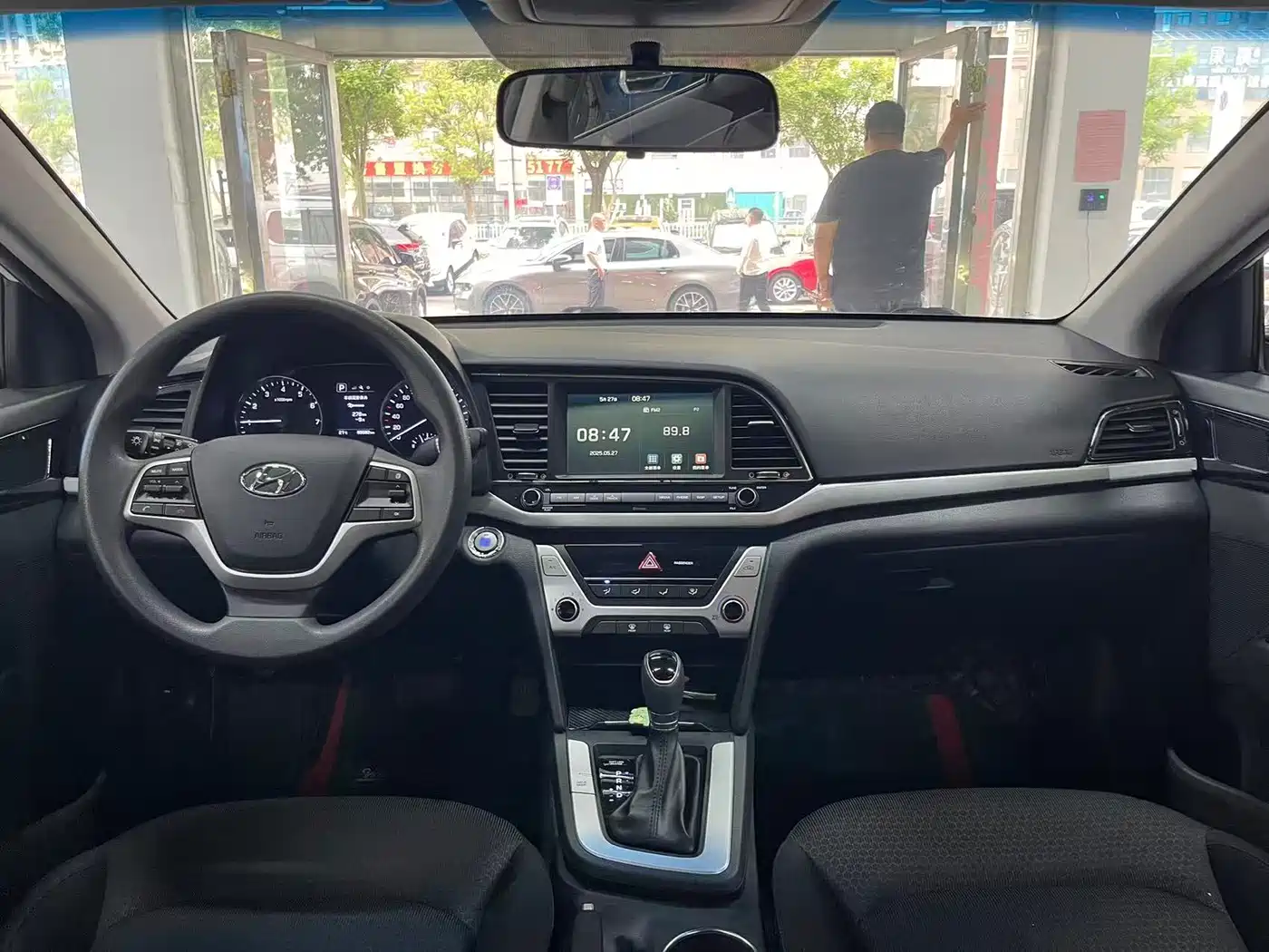 Hyundai Elantra 2016 Model 1.6L Automatic Smart Elite фото 9