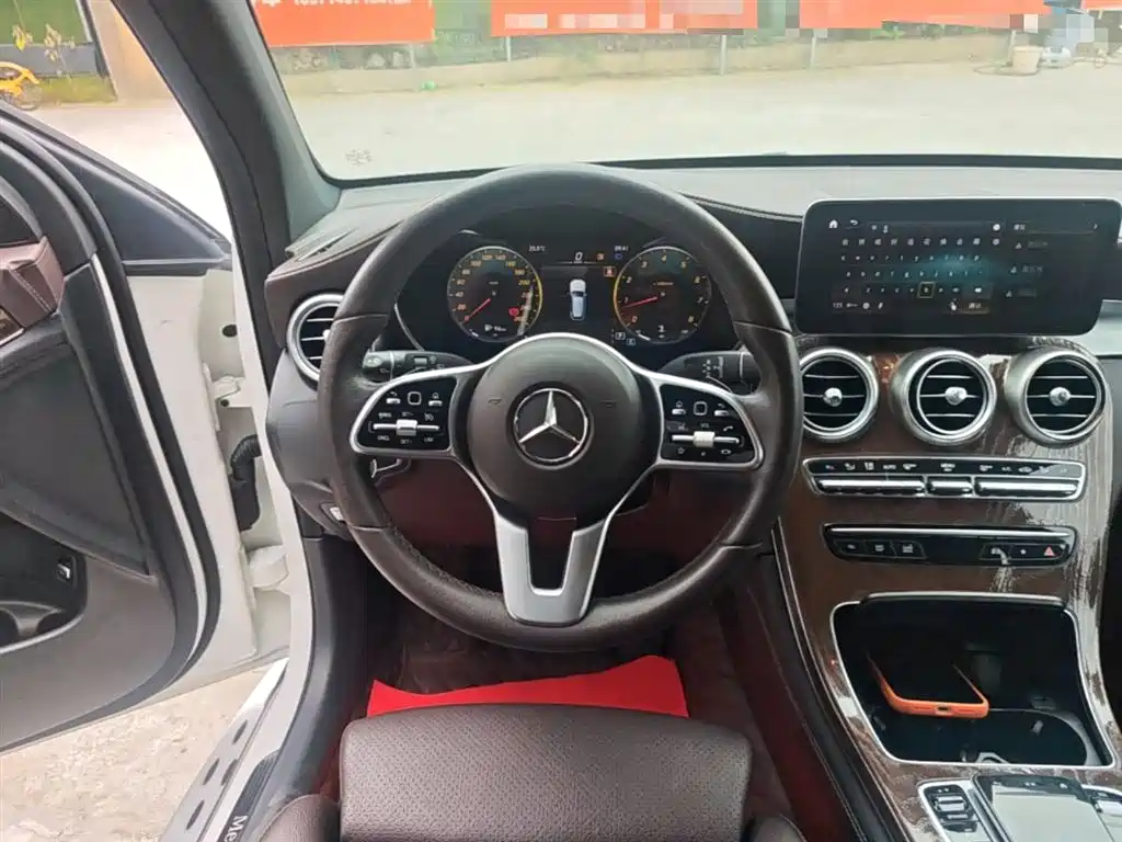 Mercedes-Benz GLC 2020 Facelift GLC 300 L 4MATIC Dynamic фото 11