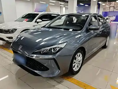 Roewe i5