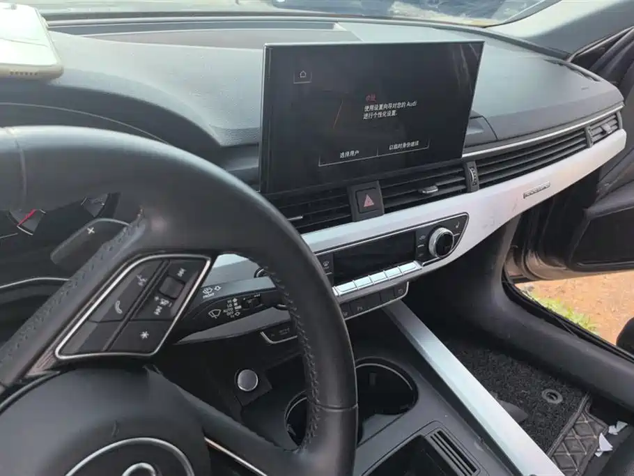 Audi A4L 2020 40 TFSI quattro Luxury Dynamic фото 13
