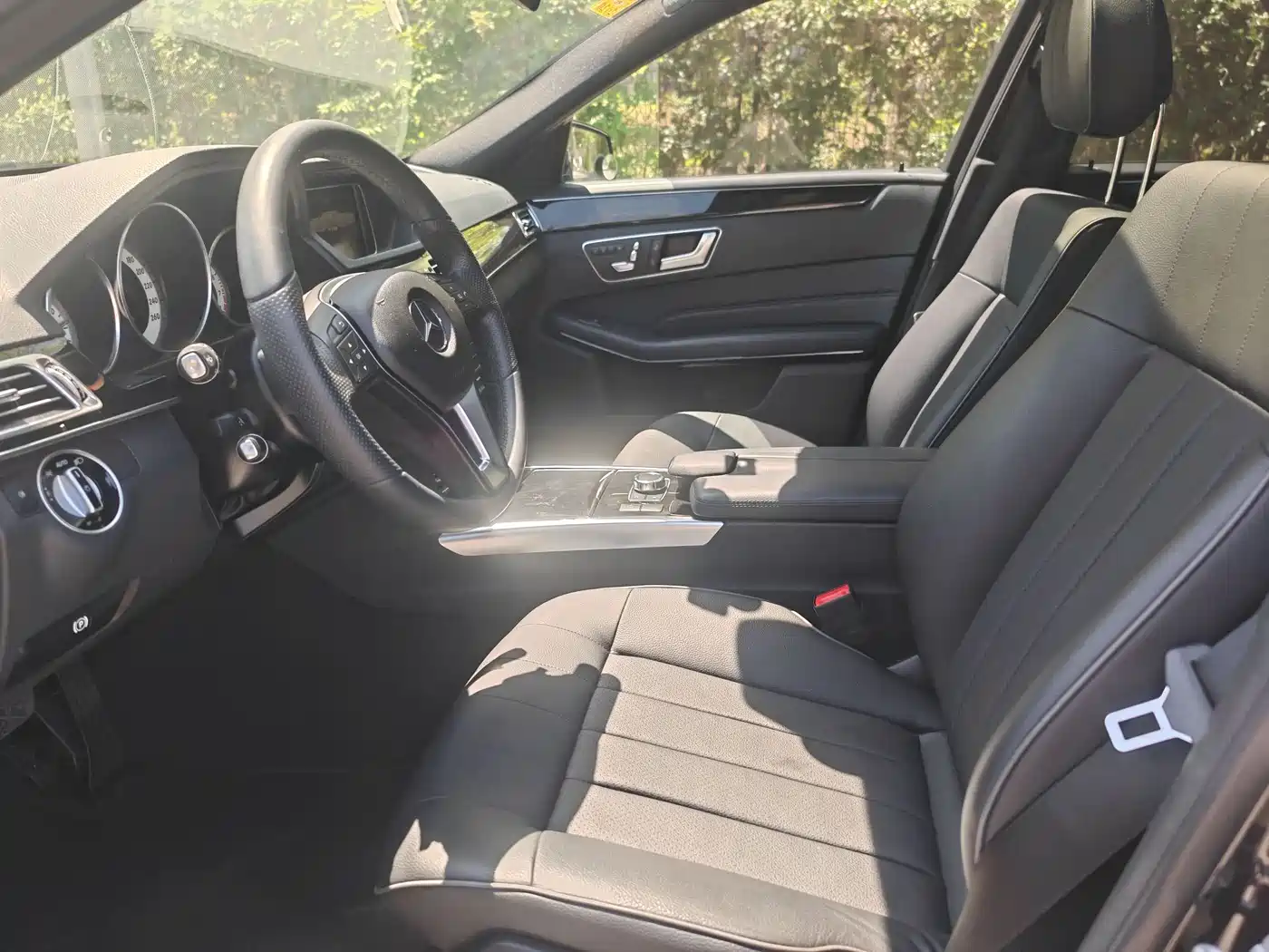 Mercedes-Benz E-Class 2015 Facelift E 260 L Sport фото 9
