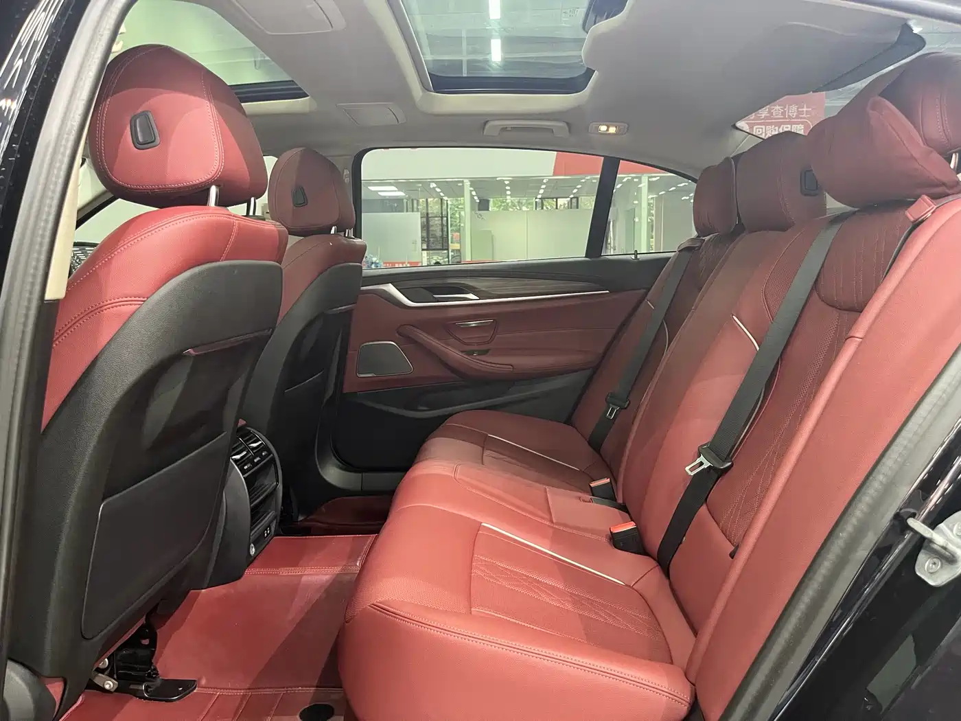 BMW 5 Series 2023 530Li Leading Luxury Package фото 17
