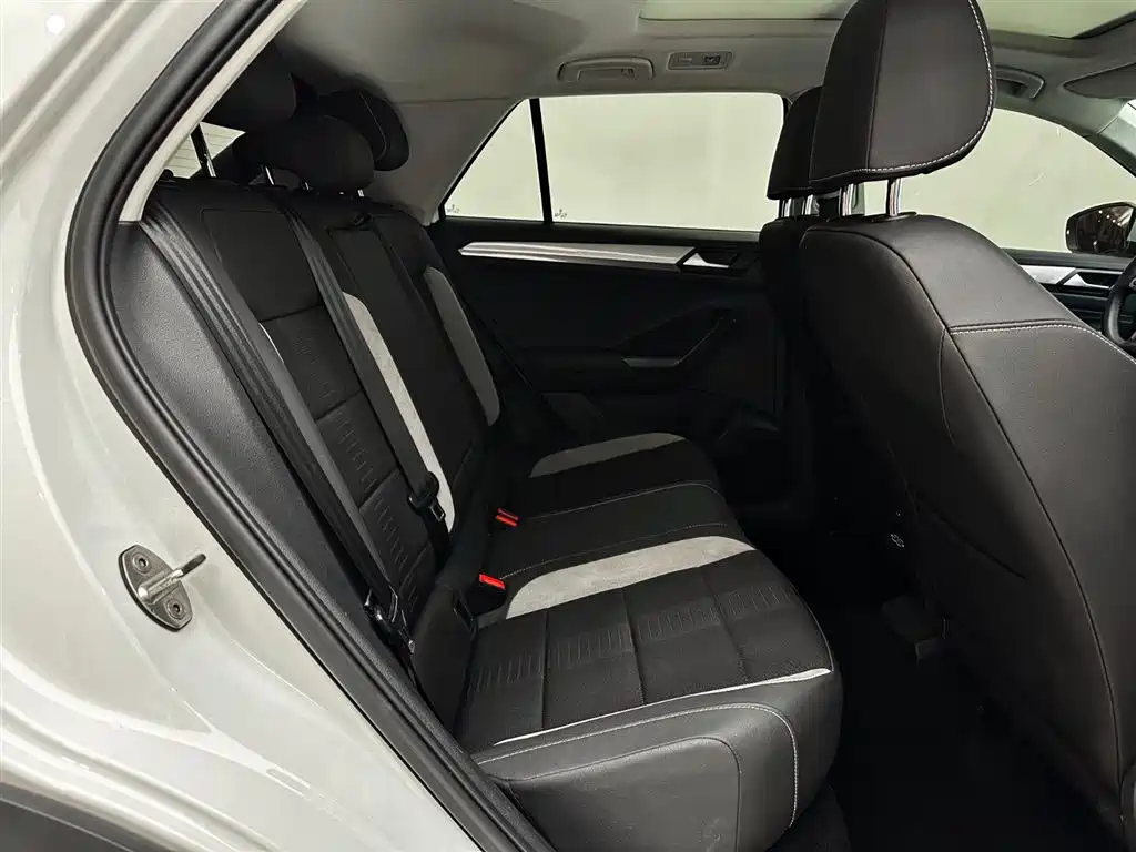 Volkswagen T-ROC 2022 280TSI DSG 2WD Elite PLUS фото 23