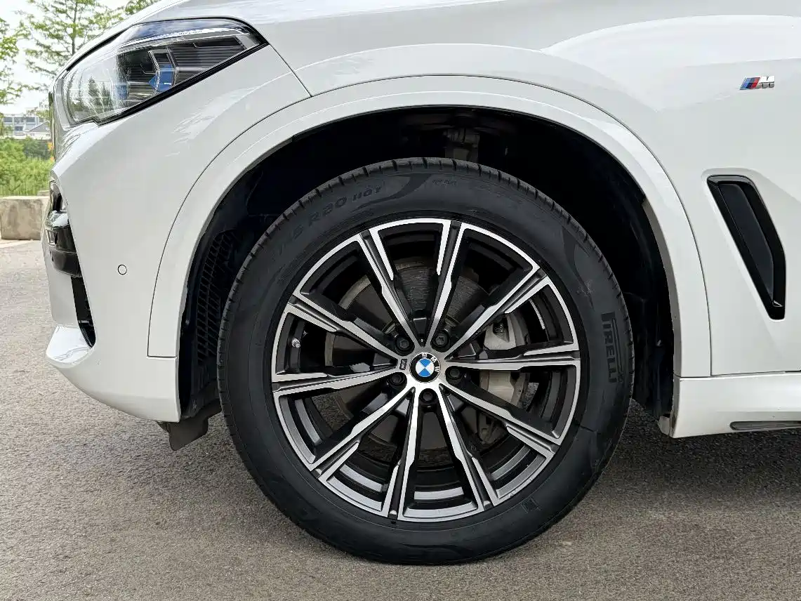 BMW X5 (Import) 2020 xDrive40i M Sport Package фото 17