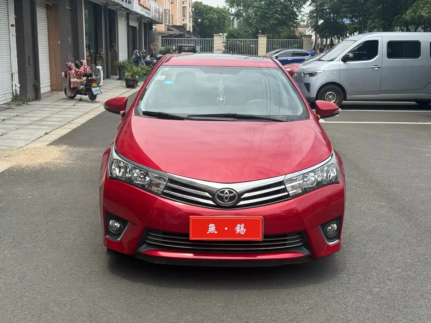 Toyota Corolla 2014 1.6L CVT GL-i Leather Edition фото 2
