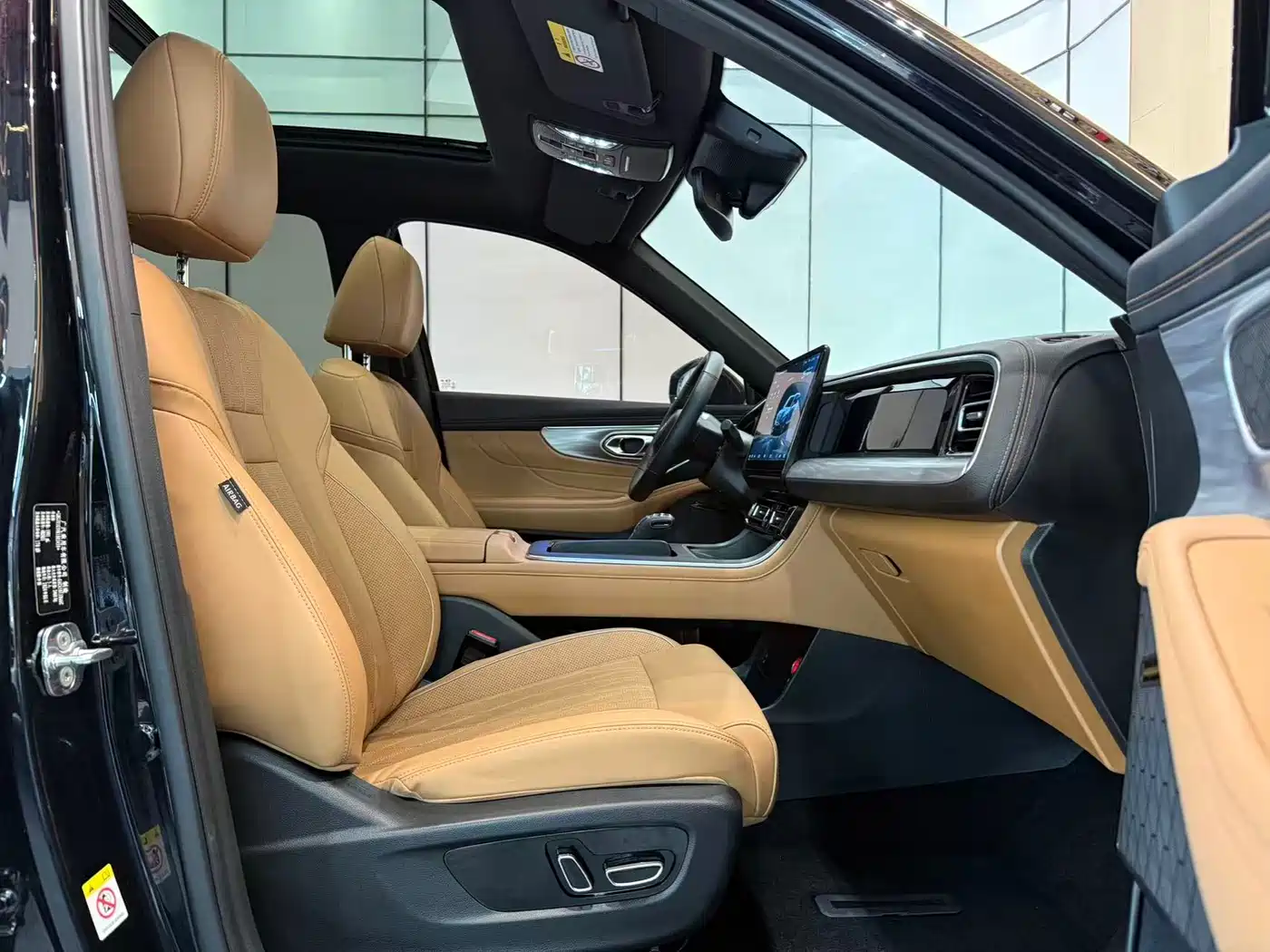 GAC Trumpchi Trumpchi GS8 2025 Pilot Series 2.0TGDI 2WD Luxury Edition 5-seater фото 9