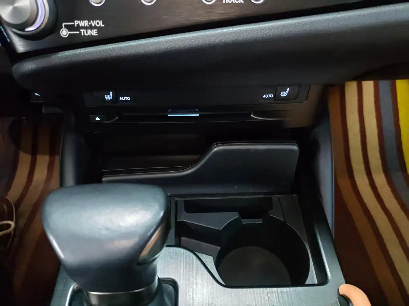 Lexus ES 2021 200 Excellence Edition фото 10