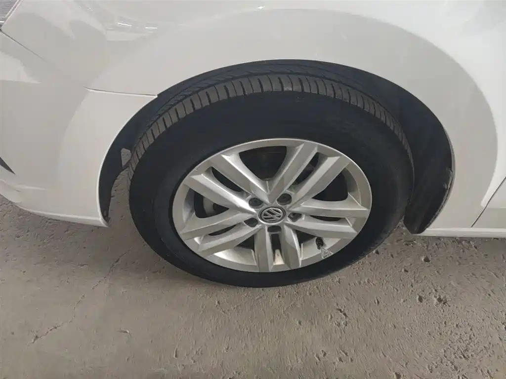 Volkswagen Jetta 2019 Dream Edition 1.5L Auto Fashion фото 23