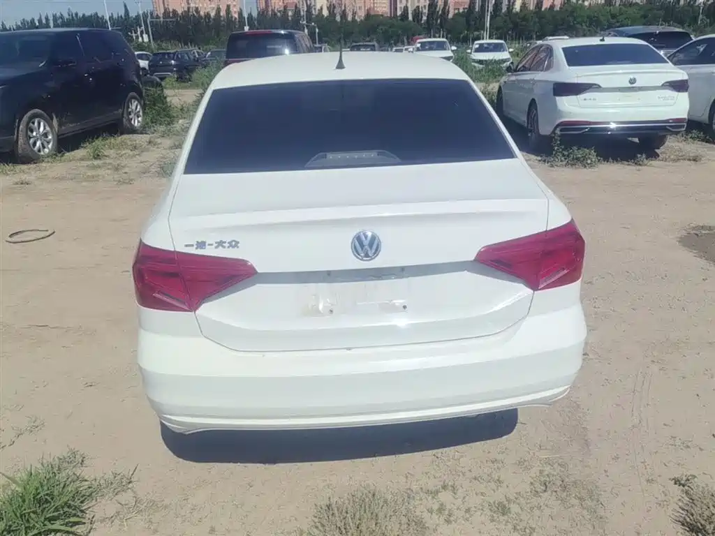 Volkswagen Jetta 2017 1.4L Manual Fashion фото 10
